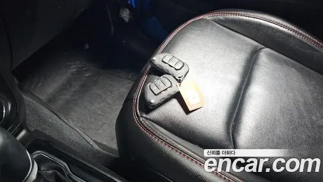 Jeep Wrangler 2023 — Şəkil 6/20