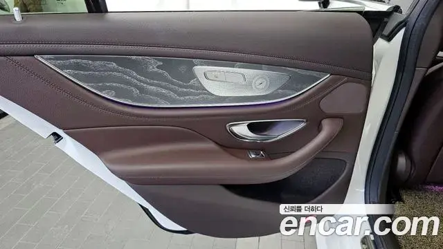 Mercedes-Benz CLS-Class 2021 — Photo 3/36