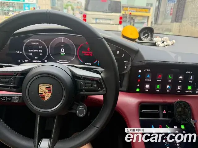 Porsche Taycan 2025 — ფოტო 9/20