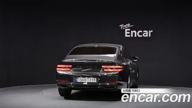 Genesis G80 2021 — Photo 15/32