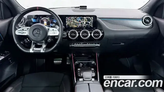 Mercedes-Benz GLA-Class 2023 — Фото 6/20