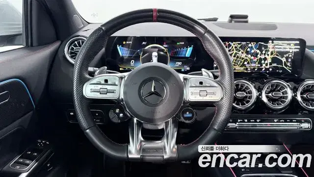Mercedes-Benz GLA-Class 2023 — Фото 19/20