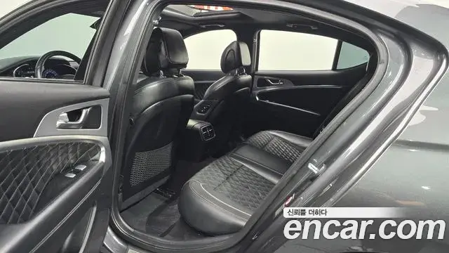 Genesis G70 2019 — Şəkil 17/34