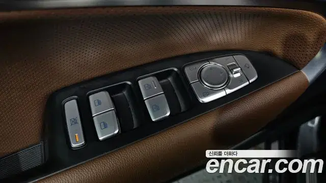 Genesis G70 2019 — ფოტო 9/34