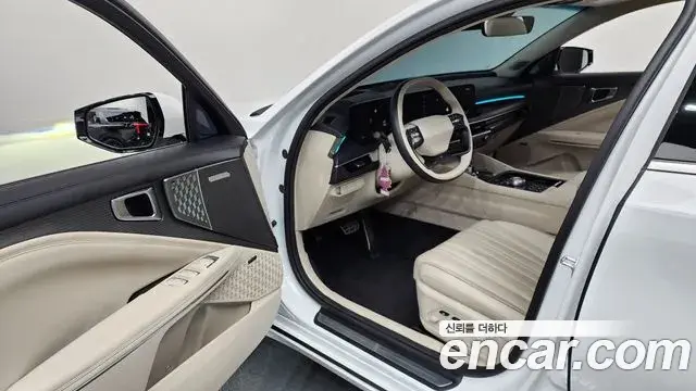 Kia K8 2025 — Photo 10/42