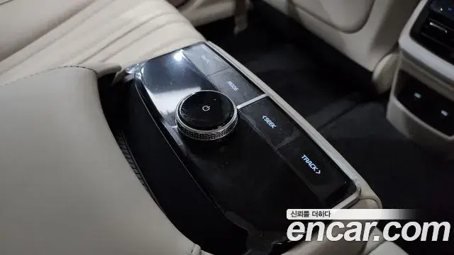 Kia K8 2025 — Photo 29/42