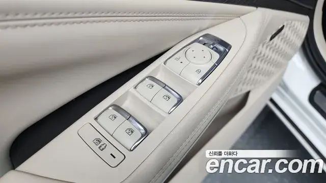 Kia K8 2025 — Photo 14/42