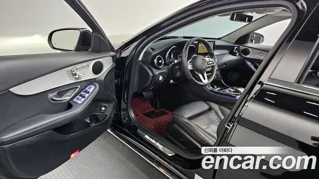 Mercedes-Benz C-Class 2020 — Фото 10/20