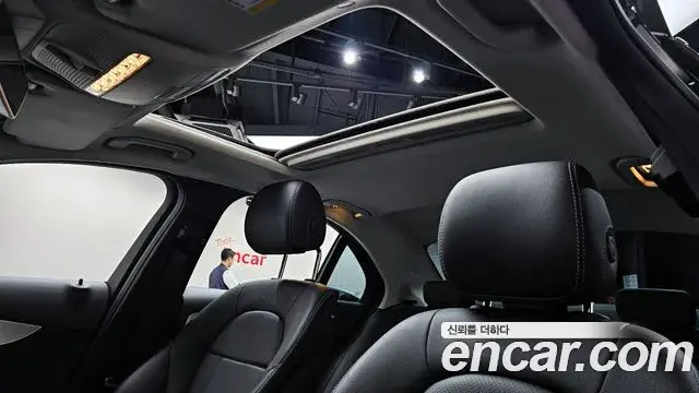 Mercedes-Benz C-Class 2020 — Фото 18/20