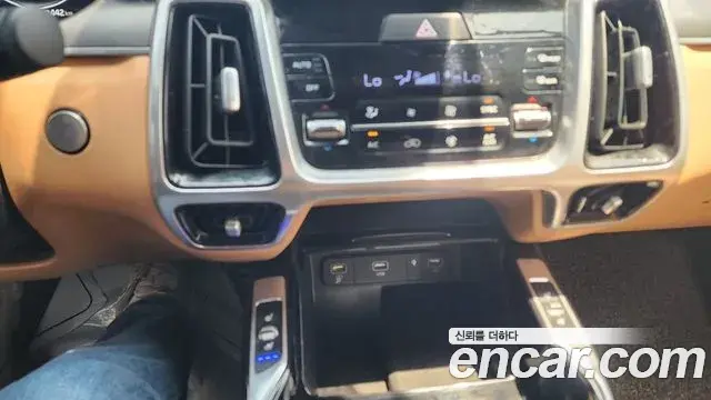 Kia Sorento 2021 — Şəkil 16/16