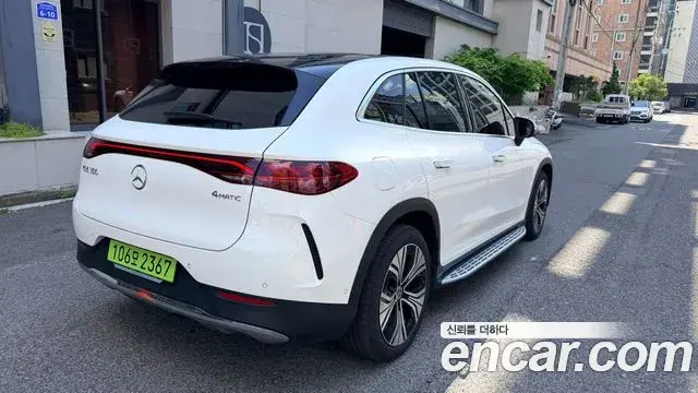 Mercedes-Benz EQE SUV 2024 — Şəkil 11/16
