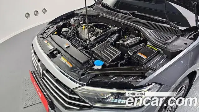 Volkswagen Jetta 2021 — Photo 21/34