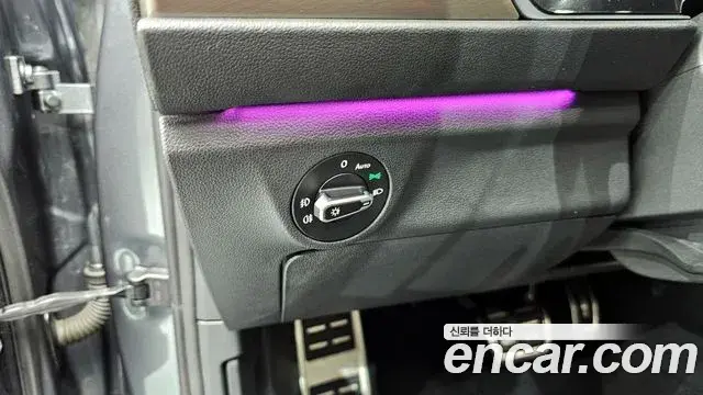 Volkswagen Jetta 2021 — Photo 7/34