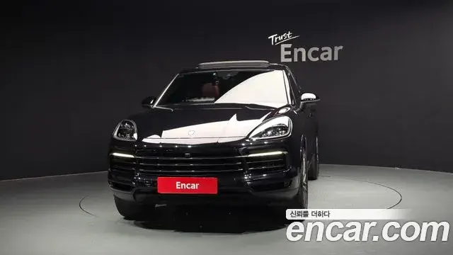 Porsche Cayenne 2020 — Фото 3/20