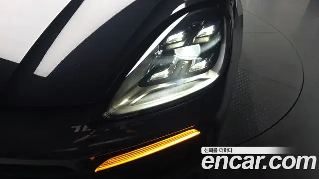 Porsche Cayenne 2020 — Şəkil 41/41