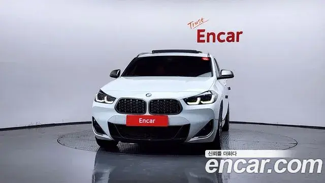 BMW X2 2022 — Фото 2/20