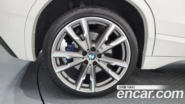 BMW X2 2022 — Фото 4/20