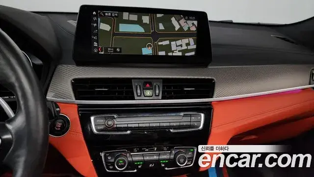 BMW X2 2022 — Фото 12/20