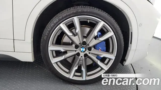 BMW X2 2022 — Photo 10/31