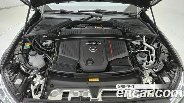 Mercedes-Benz E-Class 2025 — Photo 3/20