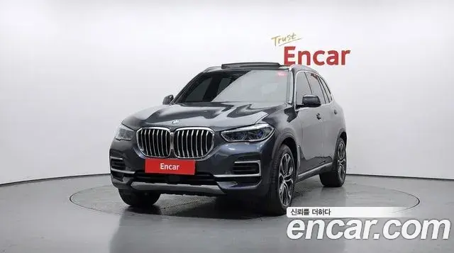 BMW X5 2022 — ფოტო 5/31