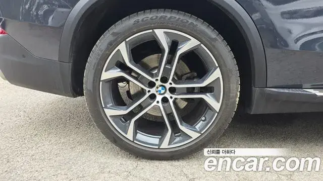 BMW X5 2022 — ფოტო 9/31