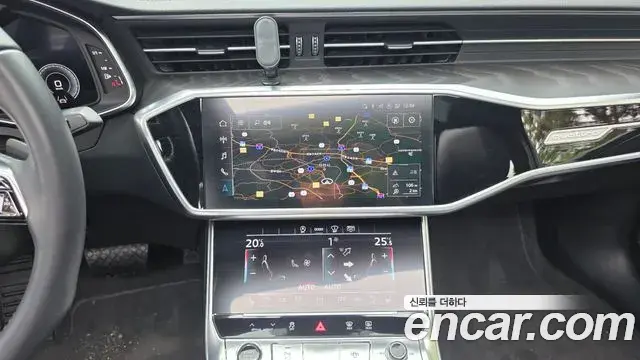 Audi A6 2021 — Şəkil 25/32