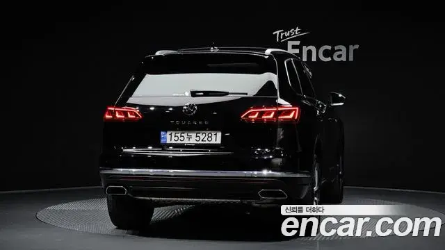 Volkswagen Touareg 2023 — Photo 21/33