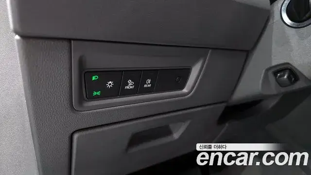 Volkswagen Touareg 2023 — Photo 13/33