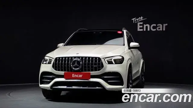Mercedes-Benz GLE-Class 2021 — Photo 19/33