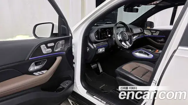 Mercedes-Benz GLE-Class 2021 — Photo 33/33