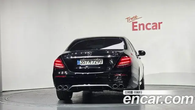 Mercedes-Benz E-Class 2019 — ფოტო 1/36
