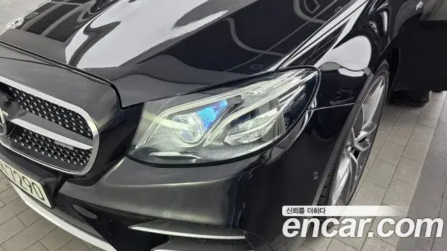 Mercedes-Benz E-Class 2019 — ფოტო 30/36