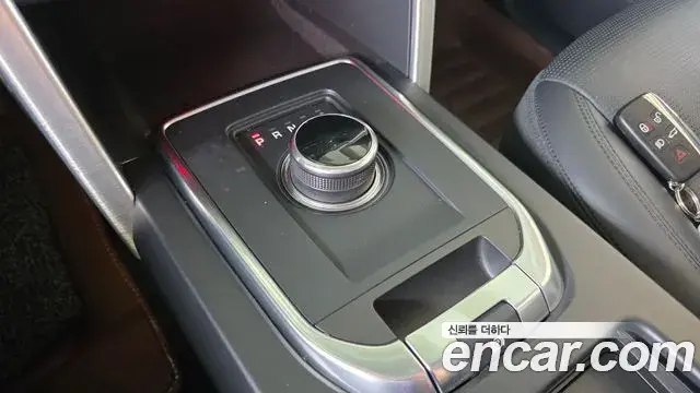 Land Rover Discovery Sport 2018 — Şəkil 7/32