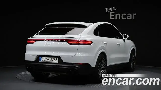 Porsche Cayenne 2020 — Фото 2/20