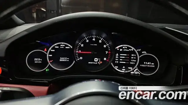 Porsche Cayenne 2020 — Фото 8/20
