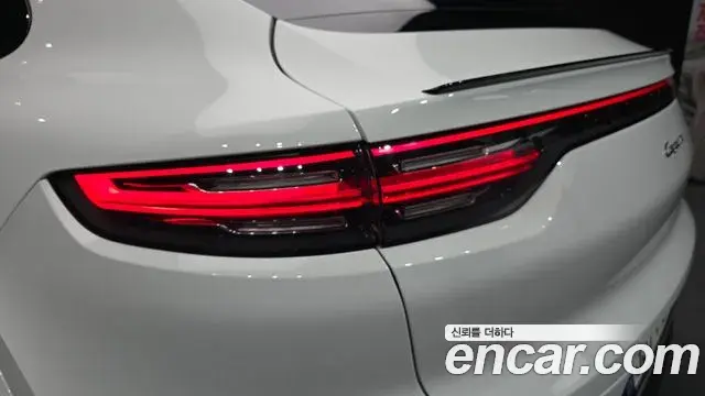 Porsche Cayenne 2020 — ფოტო 6/35