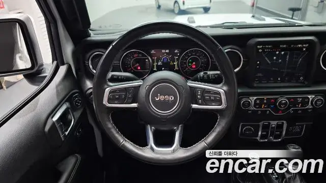 Jeep Wrangler 2023 — Фото 13/20