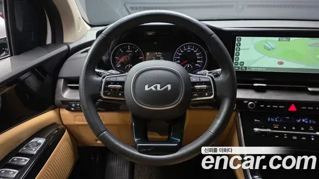 Kia Carnival 2023 — Фото 13/20