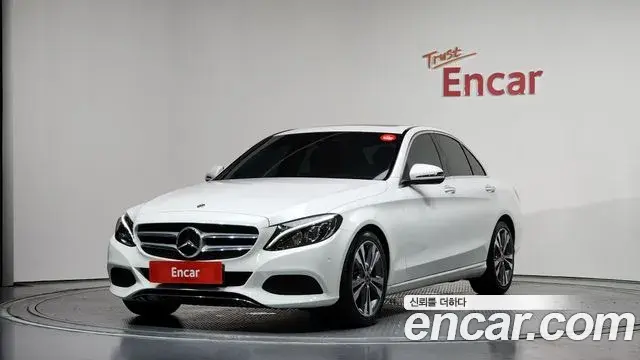 Mercedes-Benz C-Class 2018 — Фото 1/20