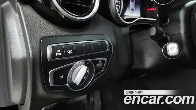Mercedes-Benz C-Class 2018 — Фото 16/20