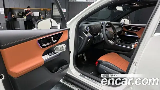 Mercedes-Benz GLC-Class 2025 — Фото 10/20