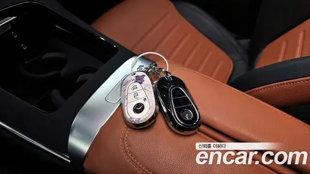 Mercedes-Benz GLC-Class 2025 — ფოტო 20/33