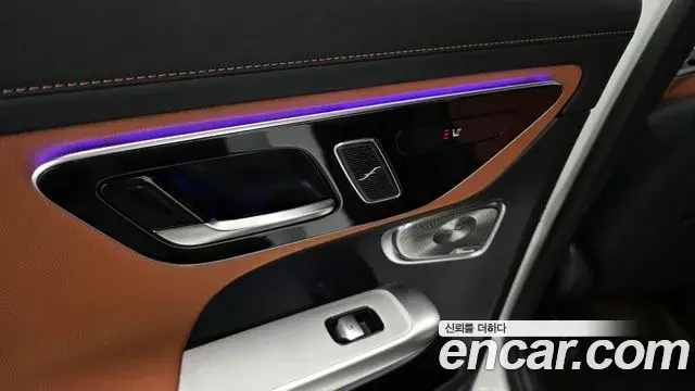 Mercedes-Benz GLC-Class 2025 — ფოტო 16/33