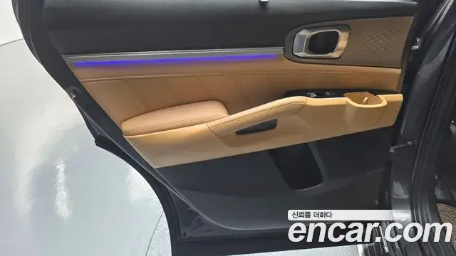 Kia Sorento 2020 — Photo 14/33