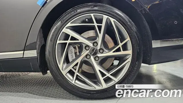 Genesis G90 2022 — Photo 25/41