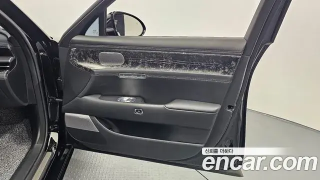 Genesis G90 2022 — Photo 11/41