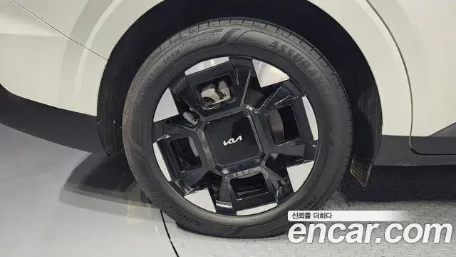 Kia Carnival 2024 — Фото 5/20
