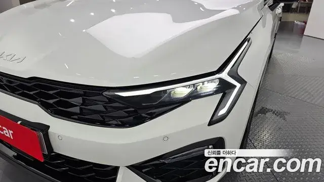 Kia K5 2025 — Photo 18/31