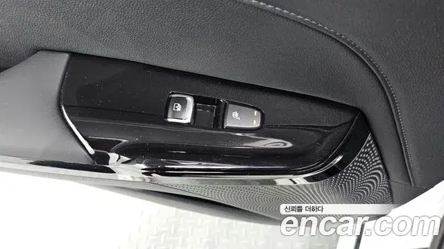 Kia K5 2025 — Photo 24/31